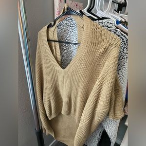 Forever 21 open back sweater size medium